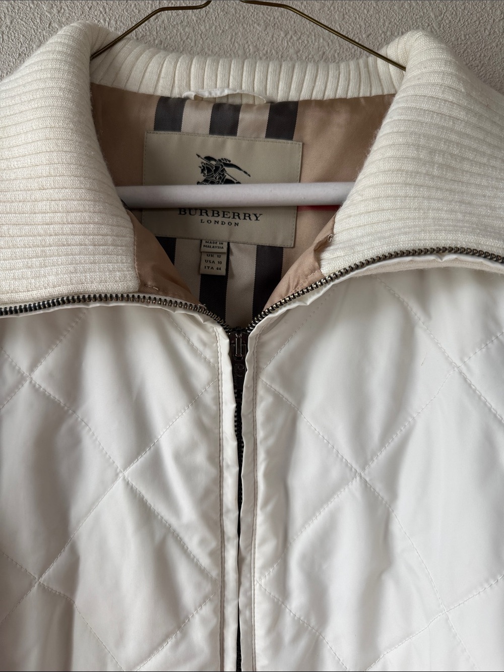 Burberry London White Quilted Jacket - US size 10 - Picture 3 of 12